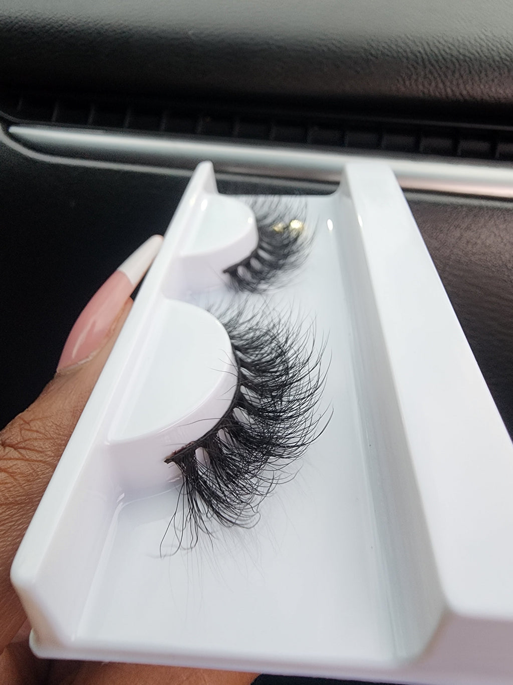 Passion – Faux Mink Romantic Glam Lash (16MM)