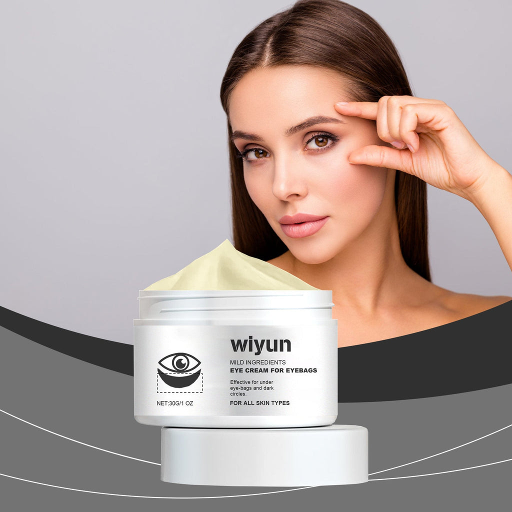 Moisturizing Eye Cream Moisturizes The Skin Around The Eyes, Hydrates And Moisturizes The Elastic Skin To Protect The Bright Eyes