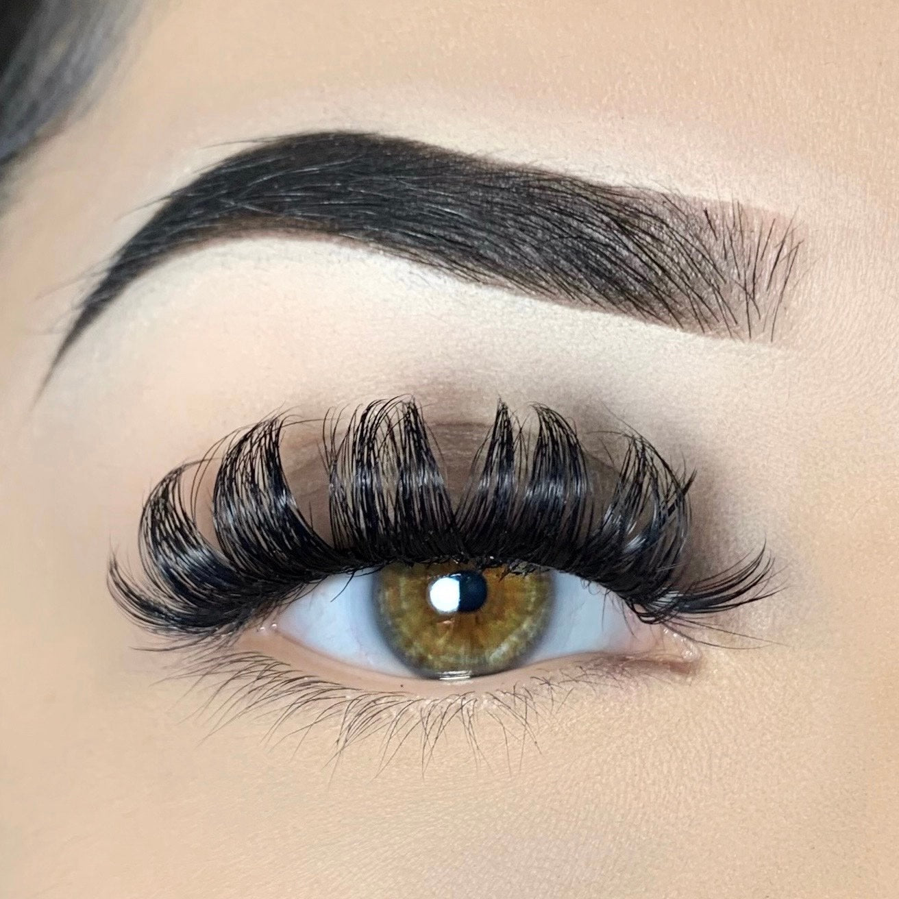 Slayin’ – D Curl Faux Mink Volume Lash (25MM)