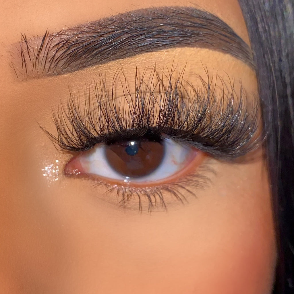 Passion – Faux Mink Romantic Glam Lash (16MM)