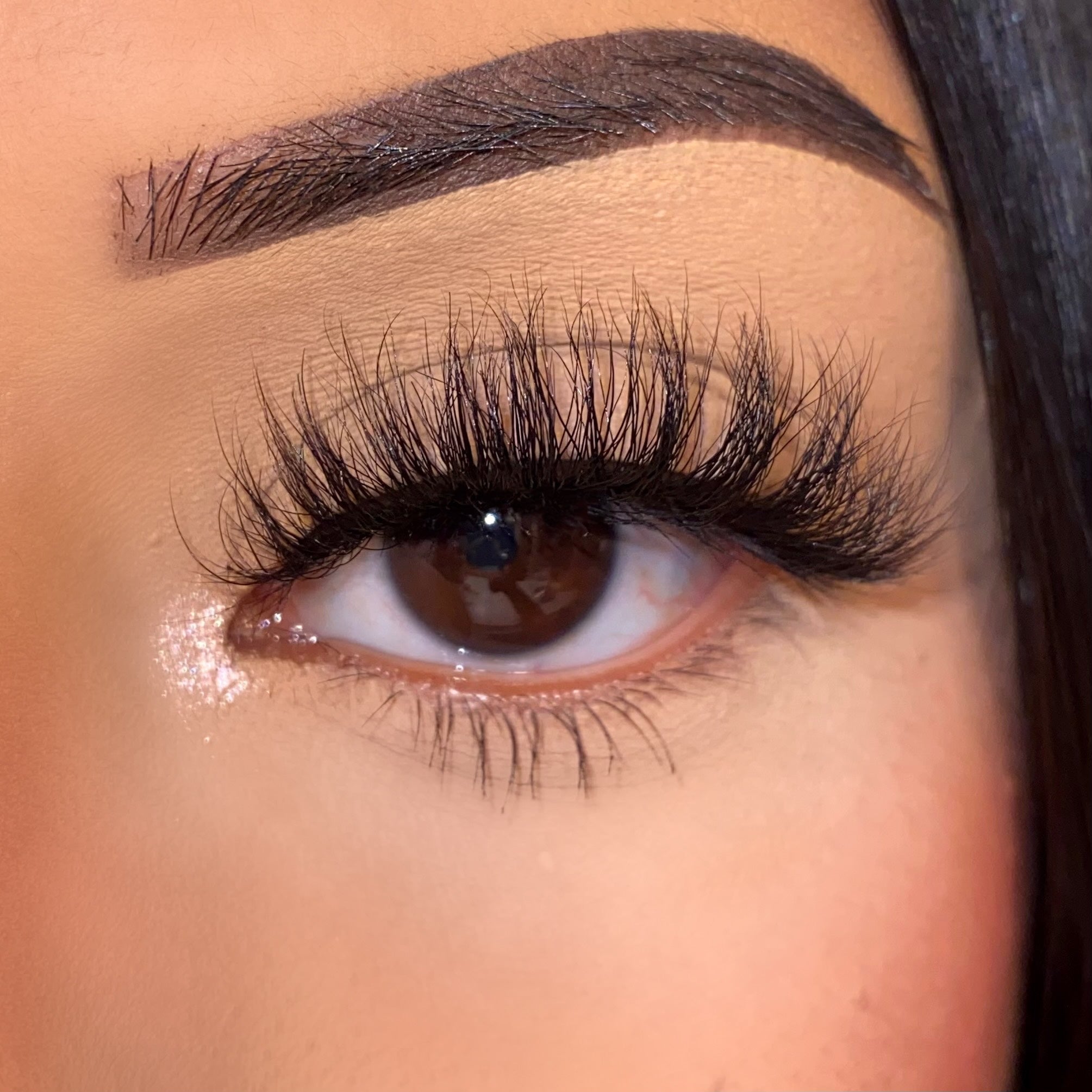 Allura – Premium Mink Soft Glam Lash (16MM)
