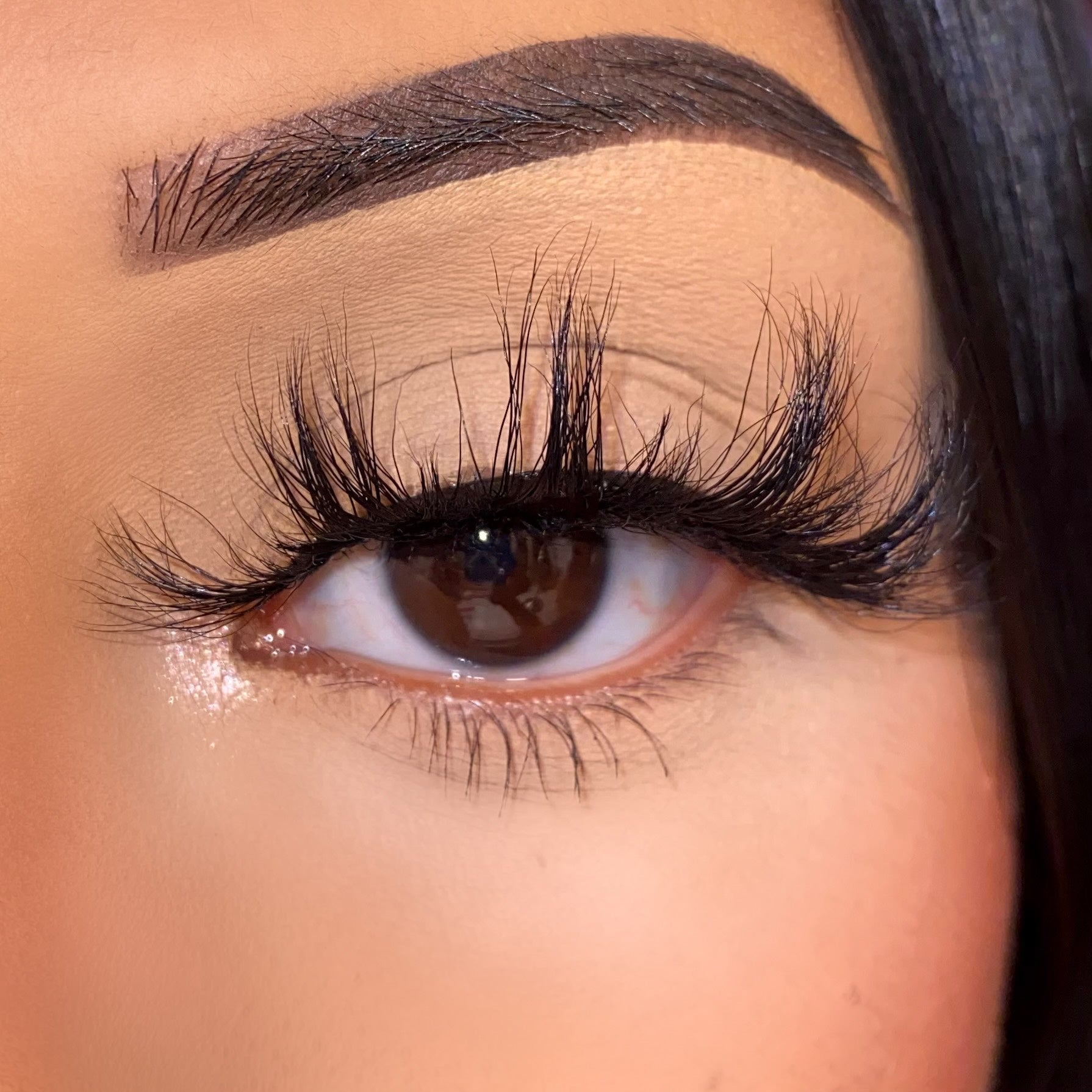 Brat – Premium Mink Bold Volume Lash (25MM)