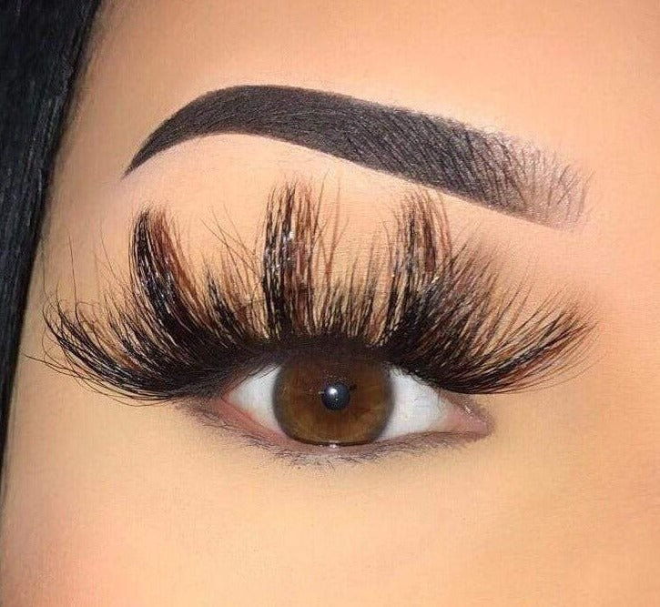 Vixen – Premium Mink Flared Glam Lash (25MM)