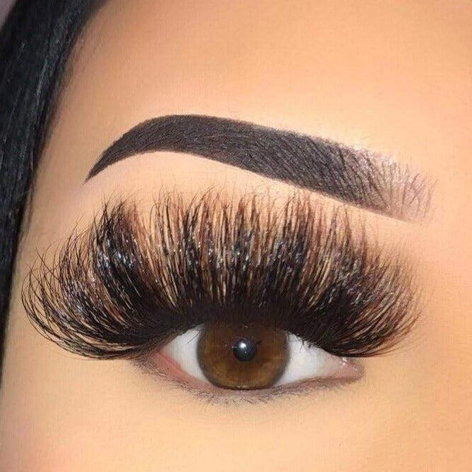 Chyna – Premium Mink Volume Lash (25MM)