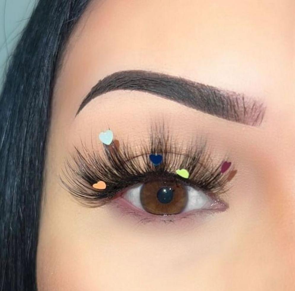 Sequin Heart Lashes 20mm