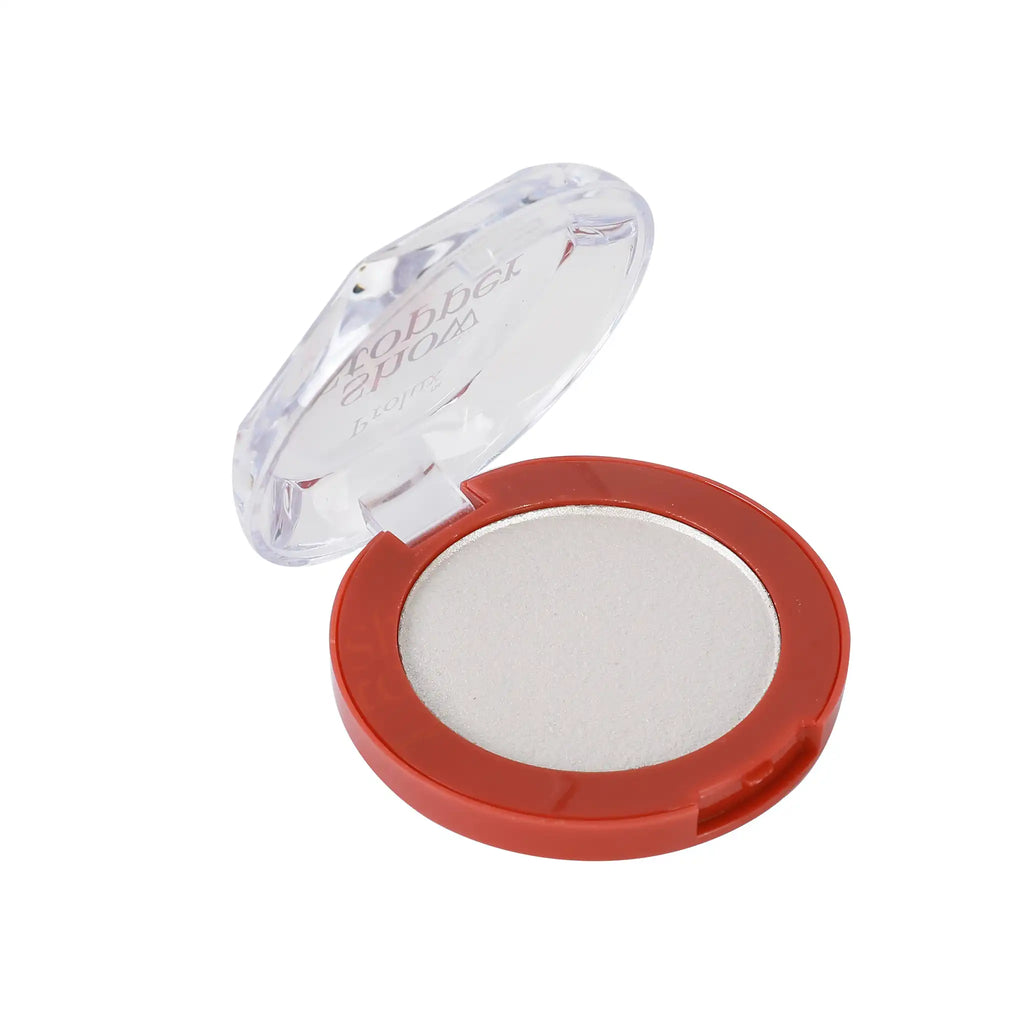 Show Stopper: Shimmer Highlighter