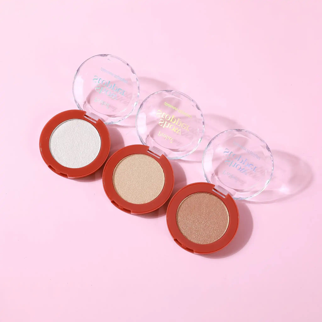 Show Stopper: Shimmer Highlighter