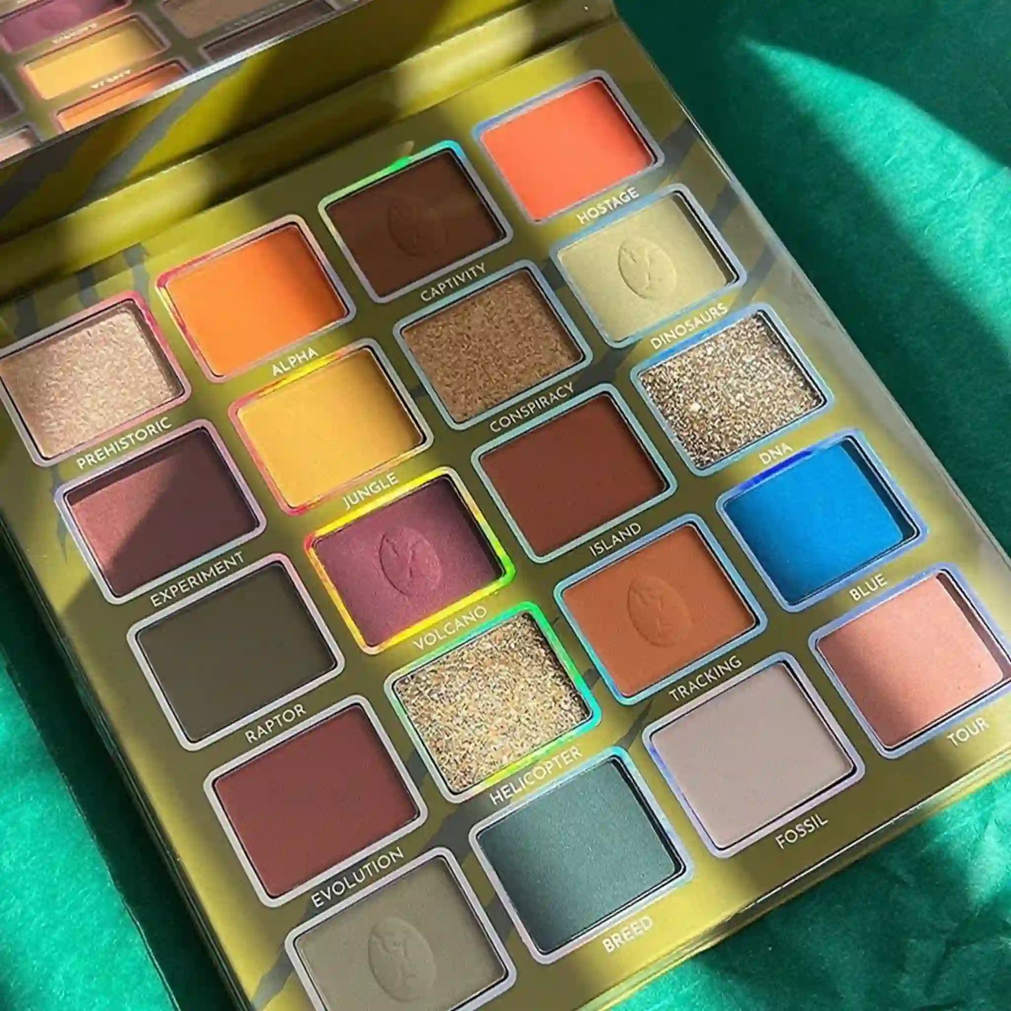 Predator Neutral Eyeshadow Palette