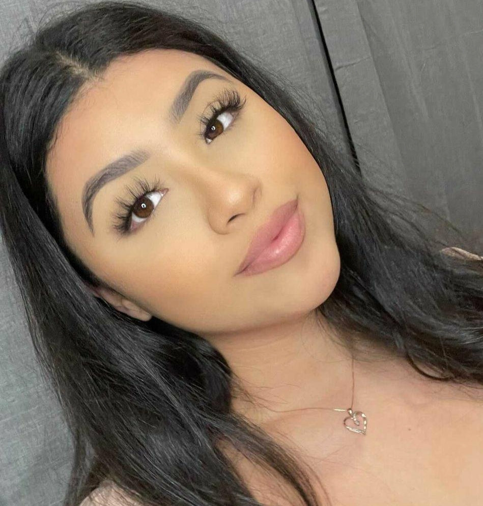 Aria – Premium Mink Natural Glam Lash (18MM)