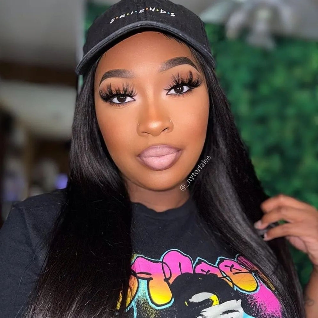 Lola – Premium Mink Flirty Glam Lash (25MM)