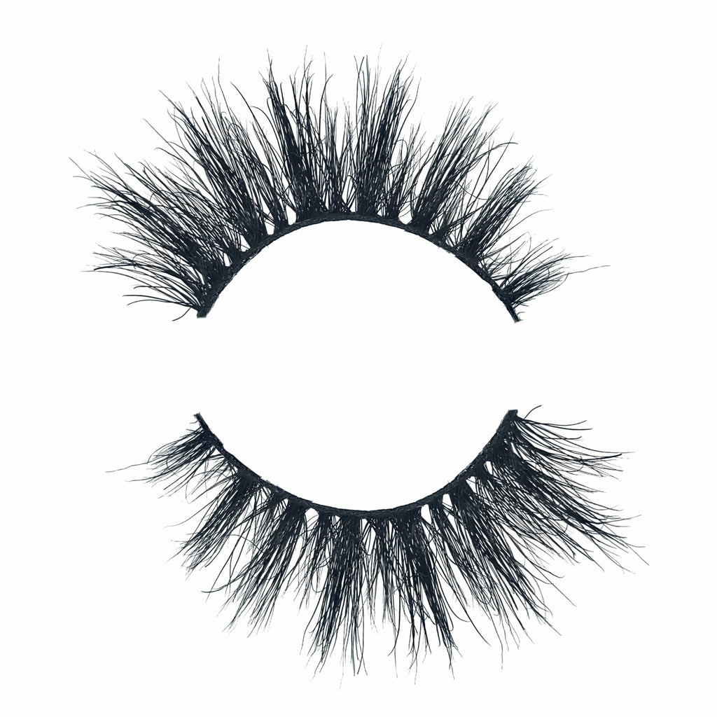 Venus – Premium Mink Balanced Glam Lash (16–18MM)
