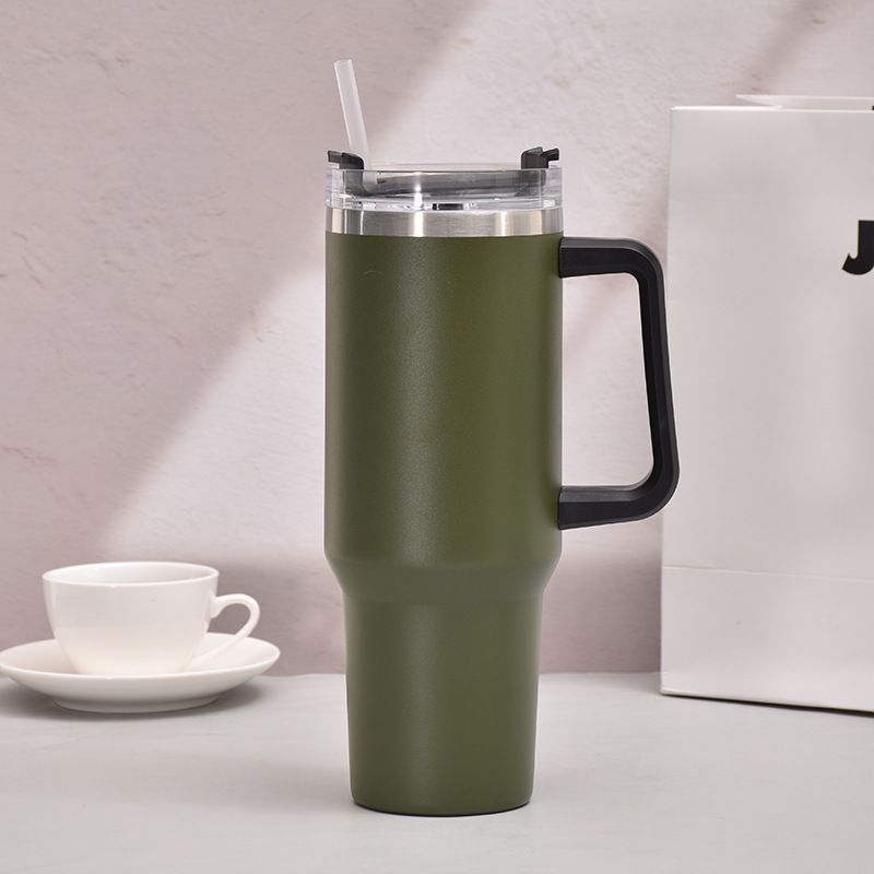 40oz Handle Car Cup with pipette stainless Steel insulated Cold beer cup portable ice cup with handle; Insulated Reusable Leakproof Stainless Steel Water Bottle Travel Mug Iced Coffee Cup